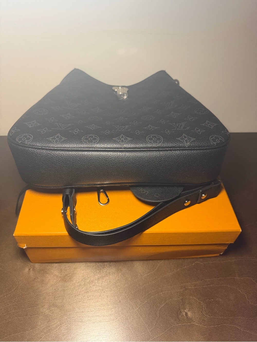 Authentic Louis Vuitton Black Monogram Empreinte Leather Shoulder Bag - Picture 3 of 11